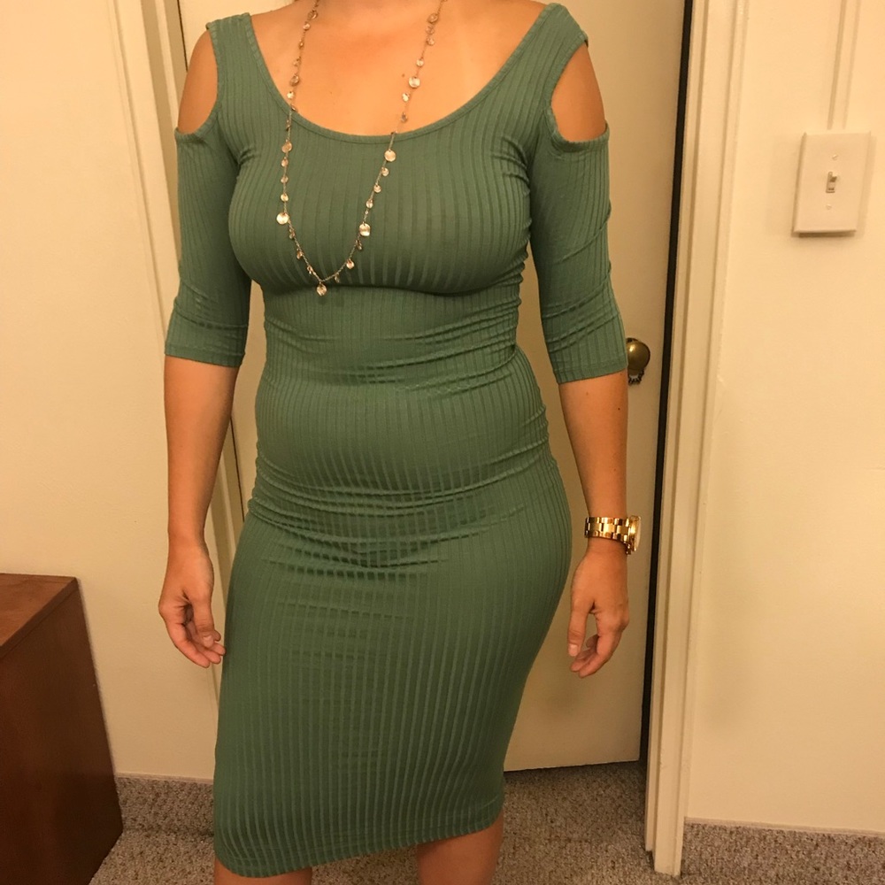 Cold Shoulder Bodycon Midi Dress - Light Mauve - Picture 6 of 7